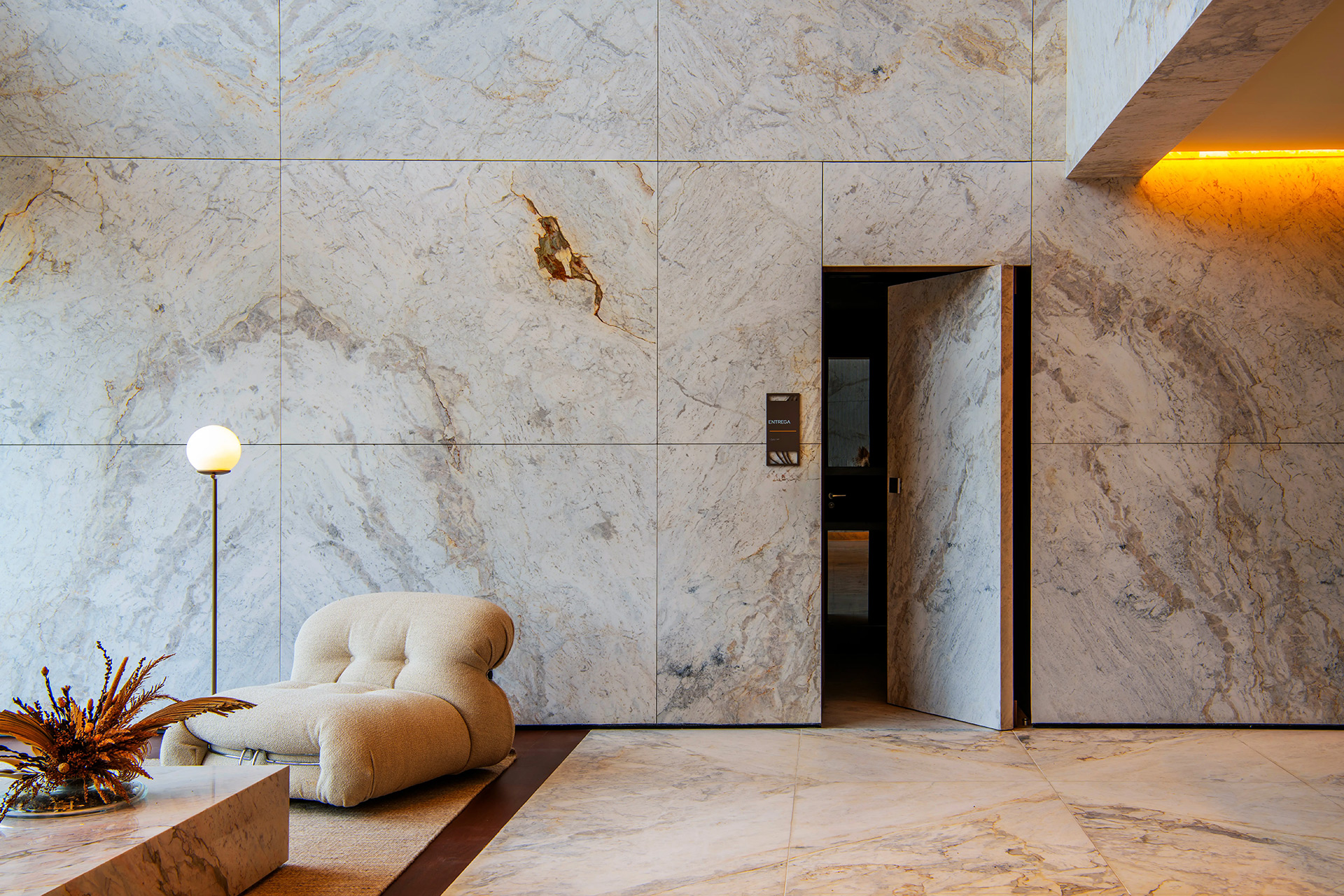 Hall Parque Global Scaled