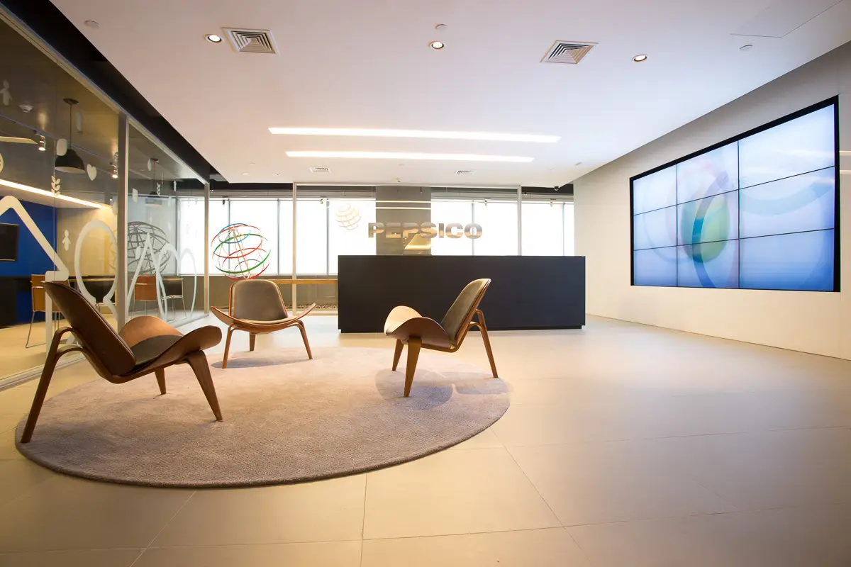 athie-wohnrath-pepsico-1-piso-dekton