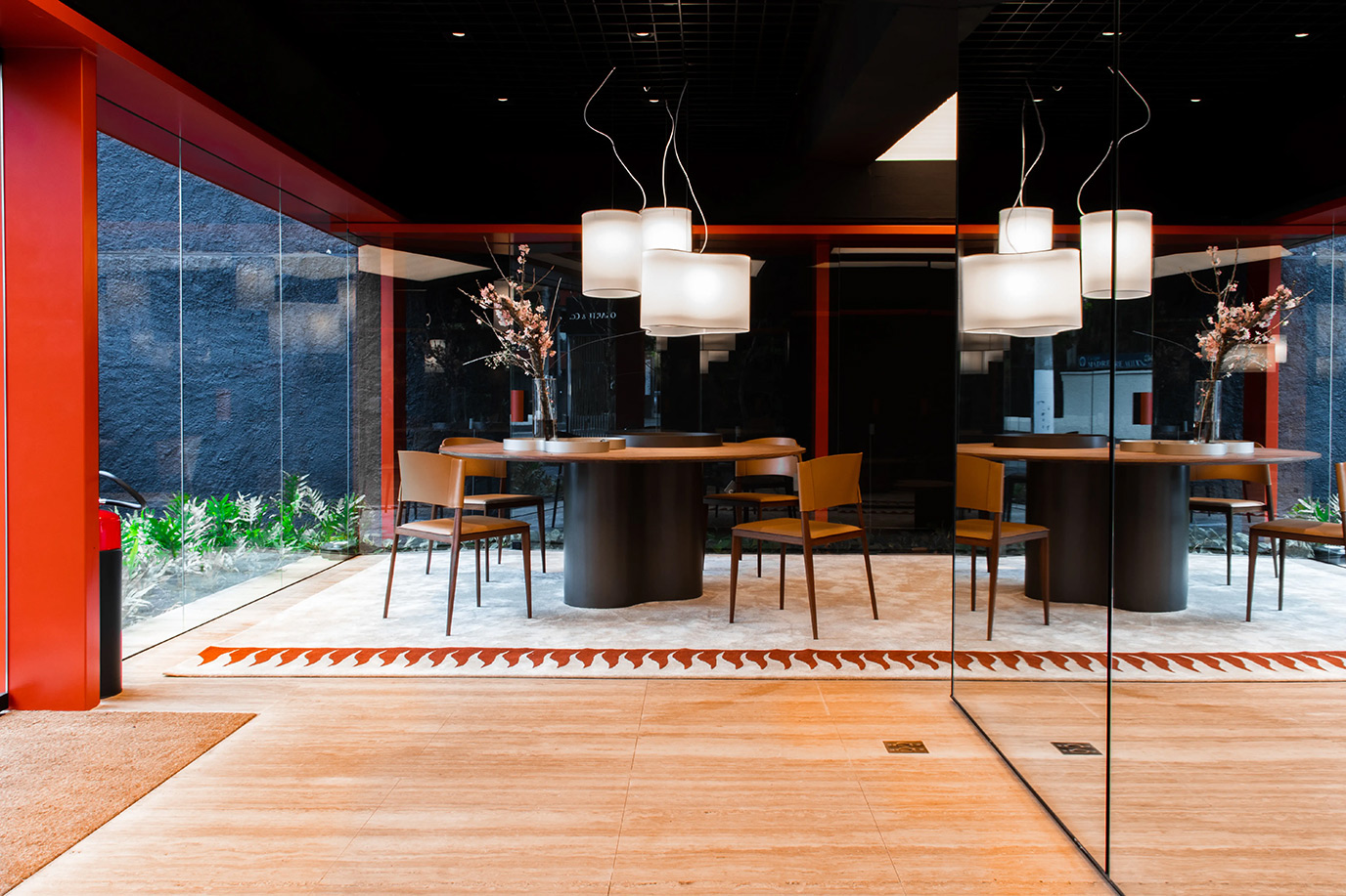 saeng-eng-clami-2-piso-travertino-capuccino-bruto-di-marmore-copiar