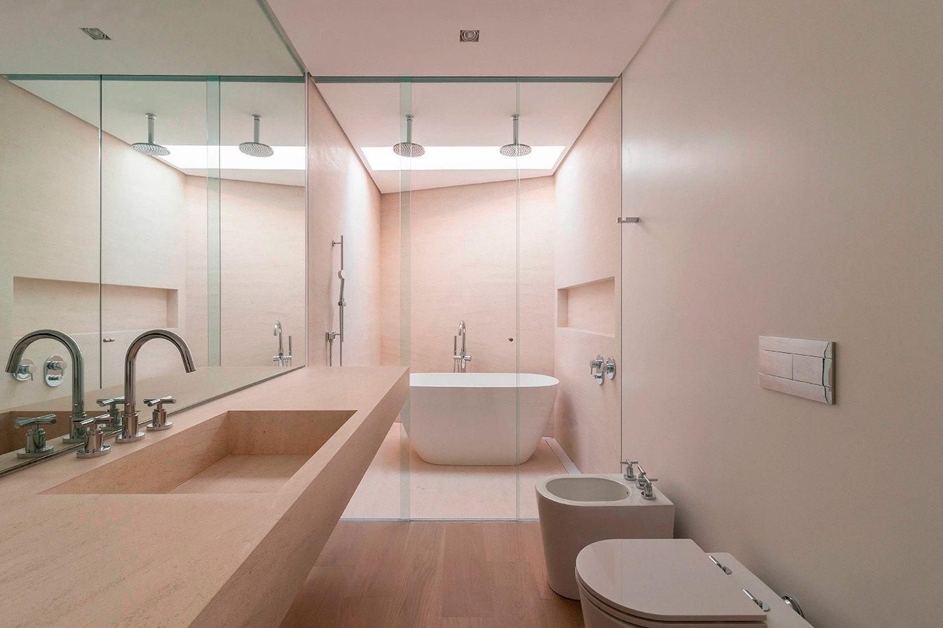 jacobsen-arquitetura-schwarts-engenharia-rua-espanha-banho-parede-nicho-limestoone-moont-dore-levigado-di-marmorer