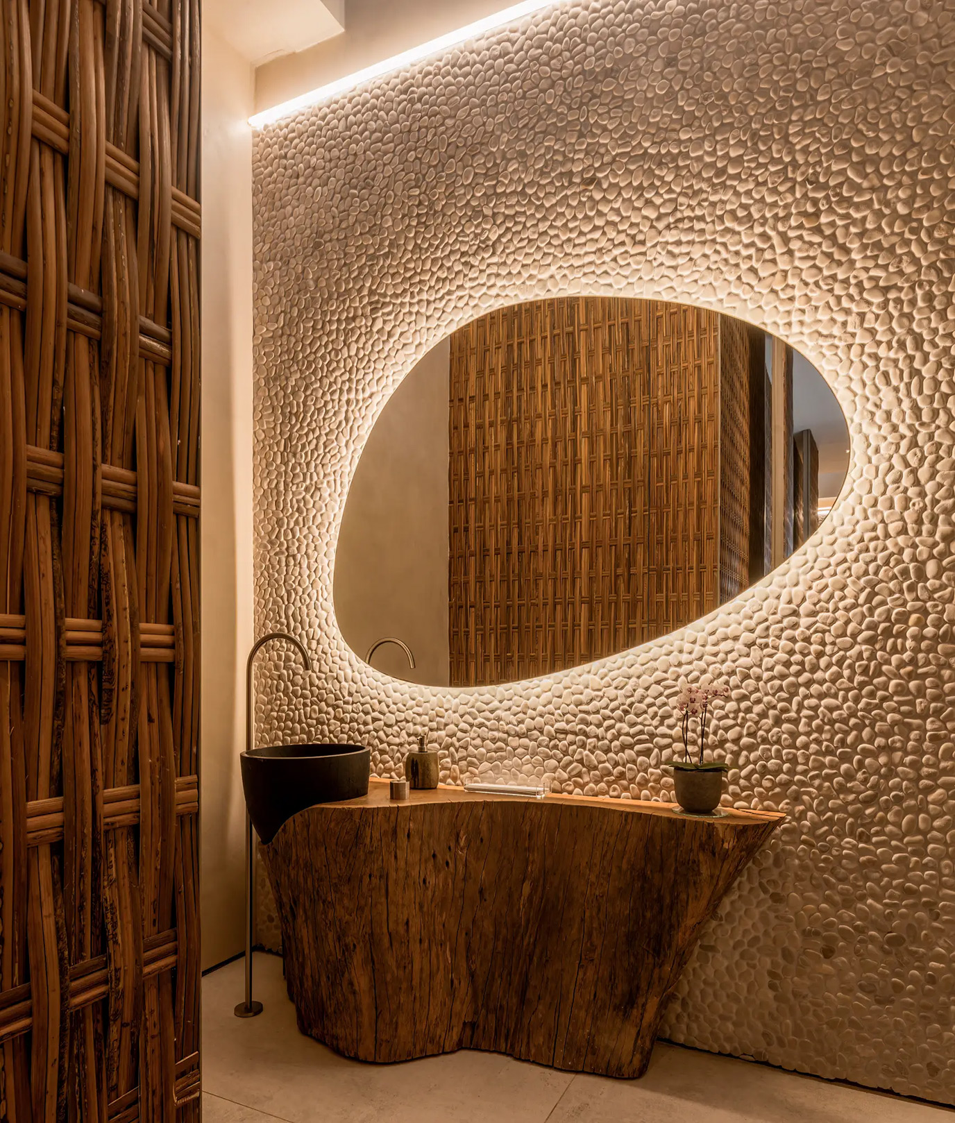 saraiva-e-associados-rfm-construtora-itacare-piso-dekton-lunar-matte-di-marmore-r