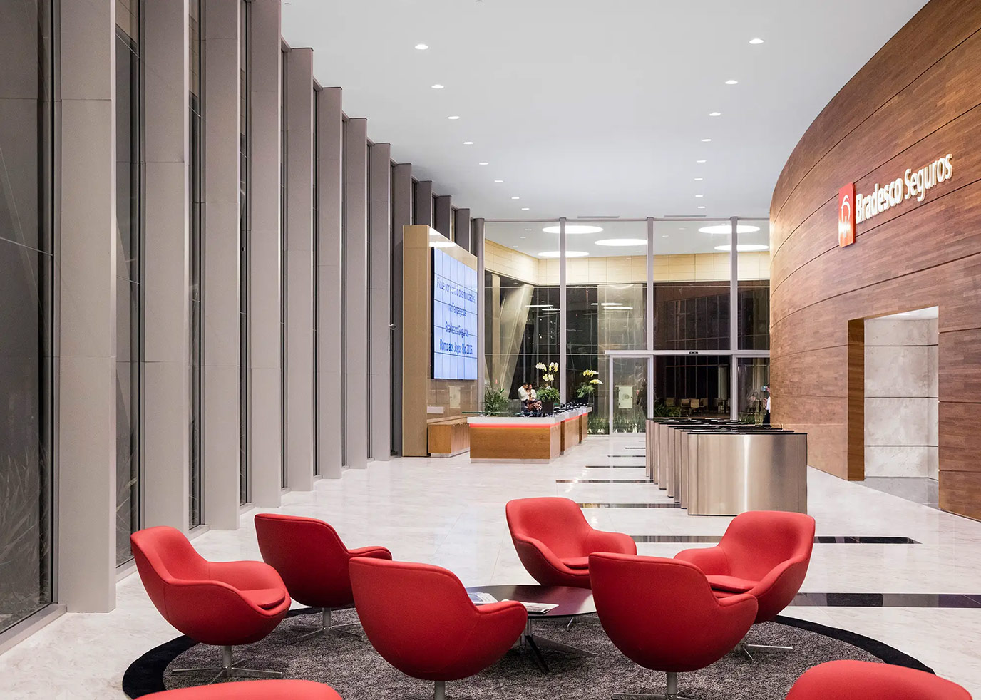 bueno-netto-bradesco-seguro-4-piso-elevado-granito-branco-polar-granito-preto-sao-gabriel-di-marmorer