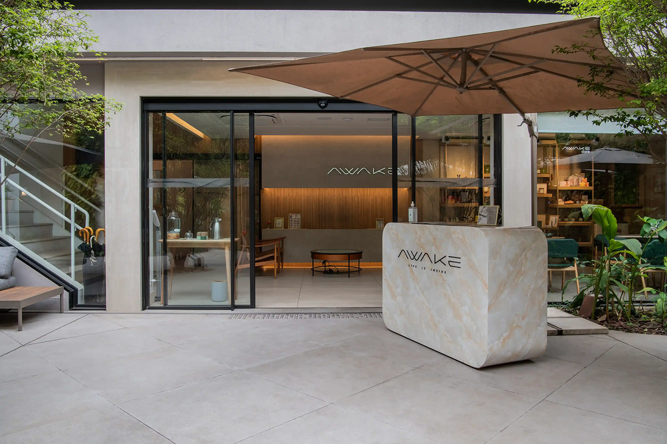 saeng-engenharia-awake-6-piso-granito-branco-itaunas-balcao-crystal-quartz-di-marmorer