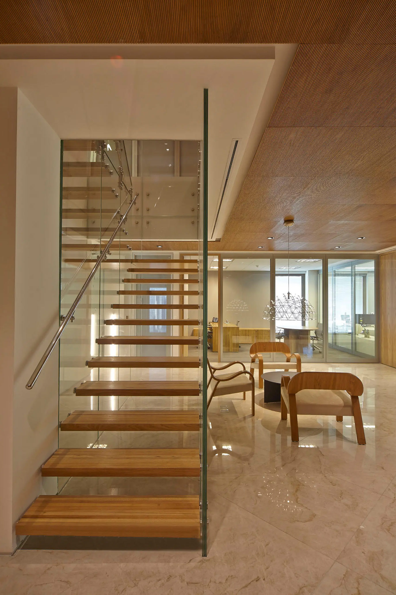 patricia-martinez-arquitetura-lock-engenharia-peninsula-6-piso-brise-quartzito-taj-mahal-di-marmorre