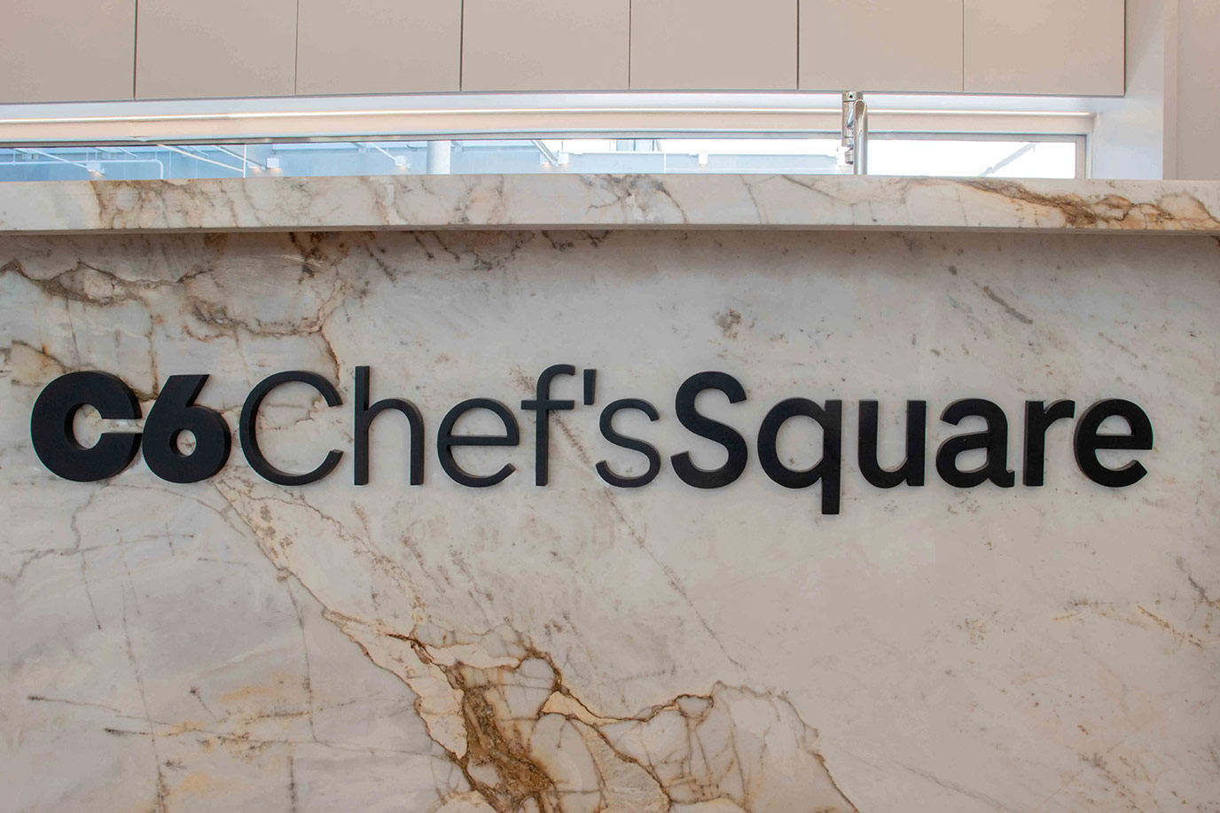 athie-wohnrath-perkinswill-c6-nine-di-marmore6-mg-8398--mesa-athie-wohnrath-perkinswill-di-marmore