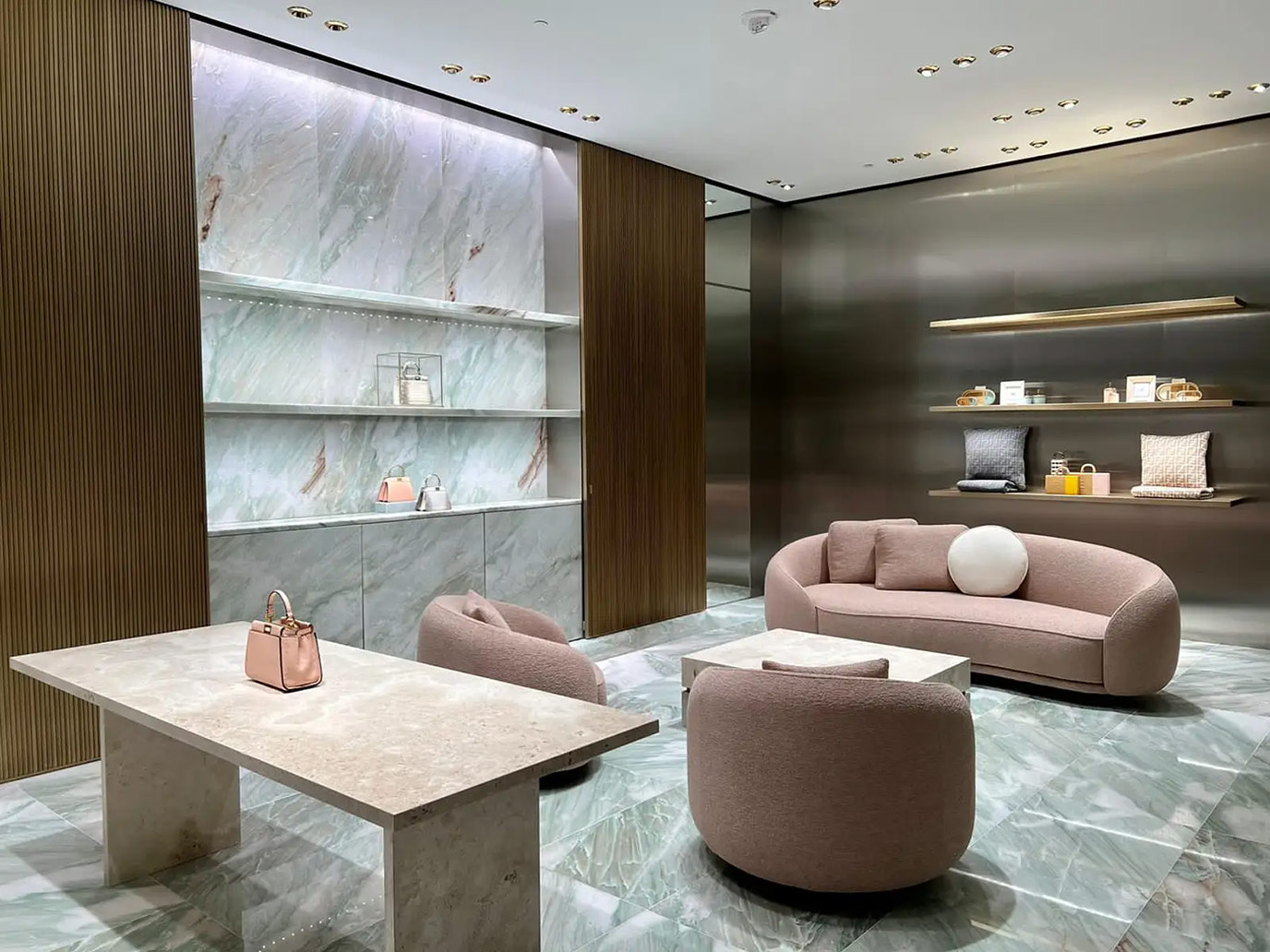 fenix-industria-fendi-usa-7-piso-parede-prateleiras-tampos-balcao-marmore-verde-alexandrite-mesa-travertino-cross-cut-di-marmore