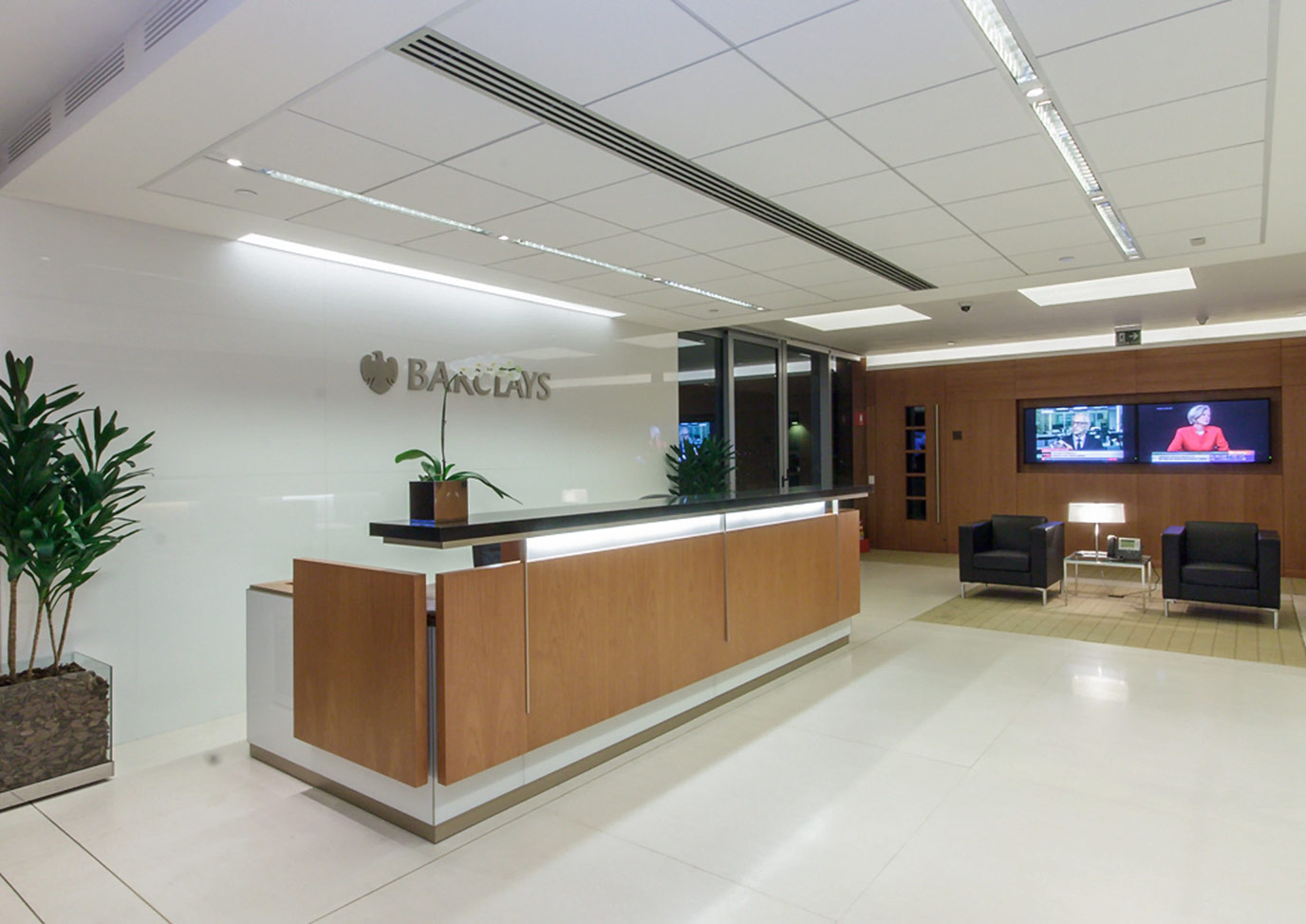 lockengenhariabancobarclays1pisoelevadoresnavonastonetampobalcaogranitopretoabsolutodimarmore