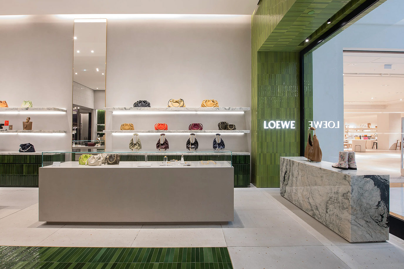 saengengloewe3balcaomarmorerockfortbrancdimarmore